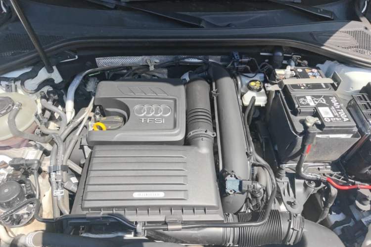 Used Audi A3 2020 Limousine 35 TFSI Fashion Edition China VI Emission Standard Engine Bay