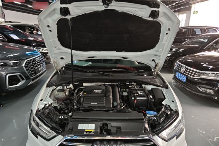 Used Audi A3 2020 Limousine 35 TFSI Fashion Edition China VI Emission Standard Engine Bay