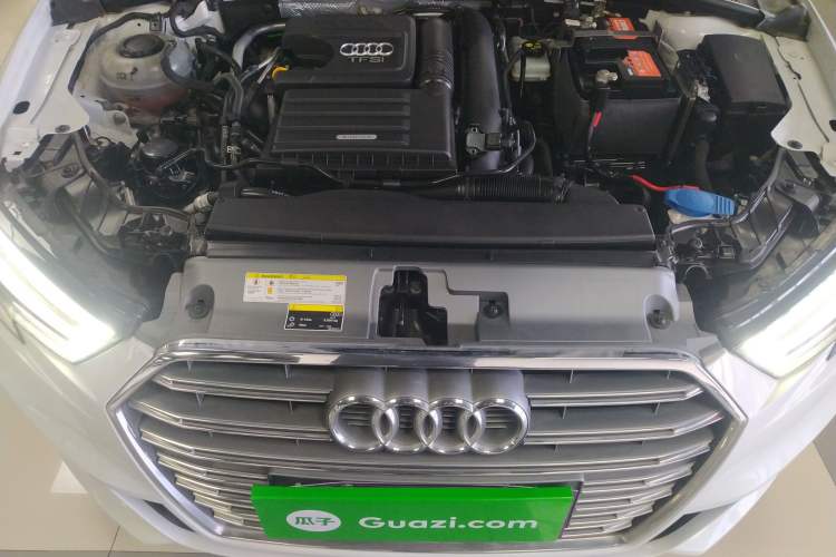 Used Audi A3 2020 Limousine 35 TFSI Fashion Edition China VI Emission Standard Engine Bay