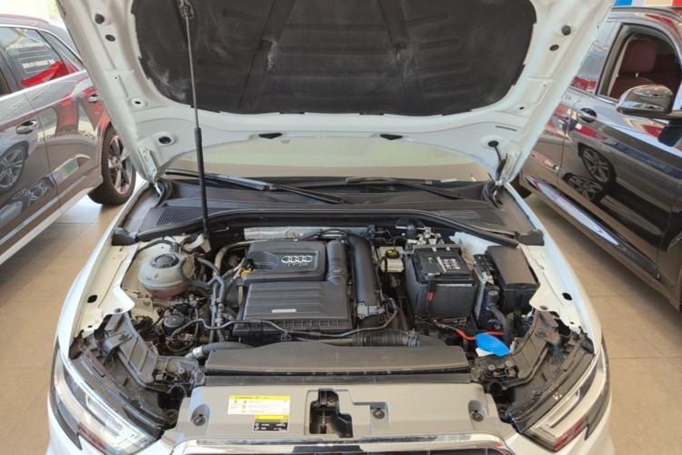 Used Audi A3 2020 Limousine 35 TFSI Fashion Edition China VI Emission Standard Engine Bay