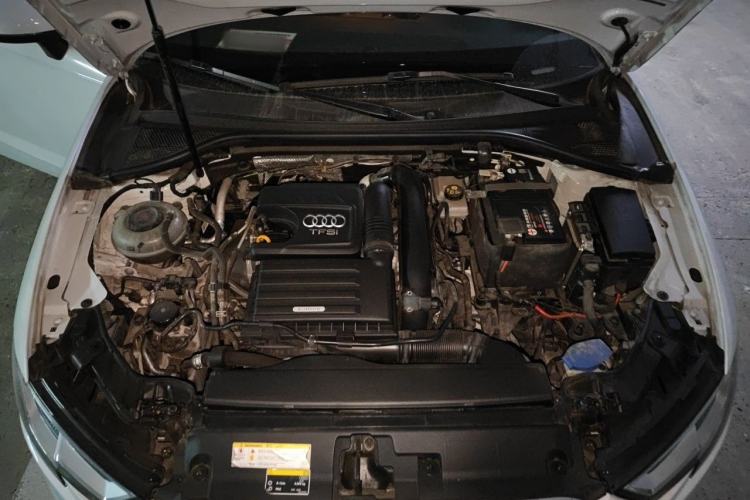 Used Audi A3 2020 Sportback 35 TFSI Ambition China VI Engine Bay