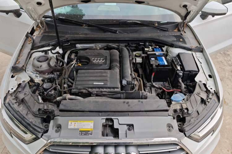 Used Audi A3 2020 Limousine 35 TFSI Fashion Edition China VI Emission Standard Engine Bay
