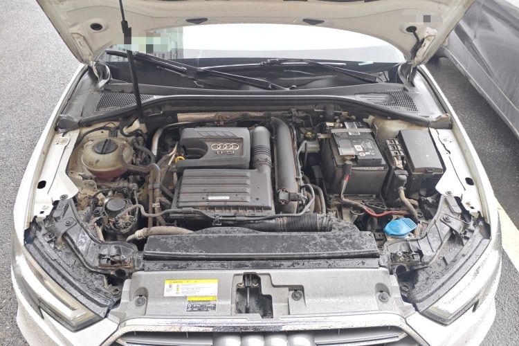 Used Audi A3 2020 Sportback 35 TFSI Fashion Edition China VI Emission Standard Engine Bay