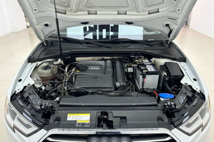 Used Audi A3 2020 Limousine 35 TFSI Ambition China VI Engine Bay