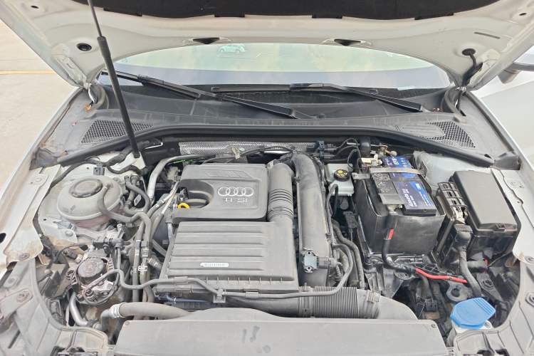 Used Audi A3 2020 Restyled Sportback 35 TFSI Entry-Level China VI Emission Standard Engine Bay