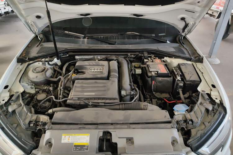 Used Audi A3 2020 Limousine 35 TFSI Fashion Edition China VI Emission Standard Engine Bay