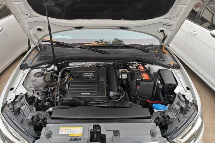 Used Audi A3 2020 Limousine 35 TFSI Fashion Edition China VI Emission Standard Engine Bay