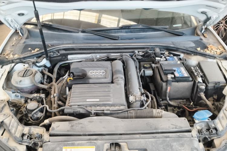 Used Audi A3 2020 Limousine 35 TFSI Ambition China VI Engine Bay