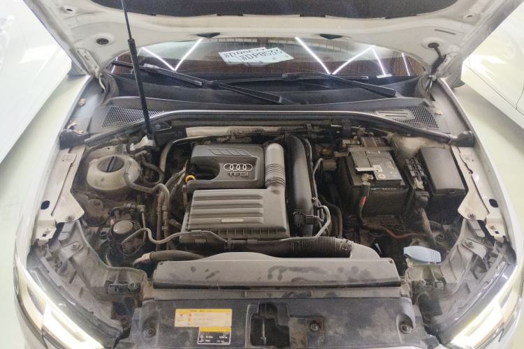 Used Audi A3 2020 Limousine 35 TFSI Ambition China VI Engine Bay