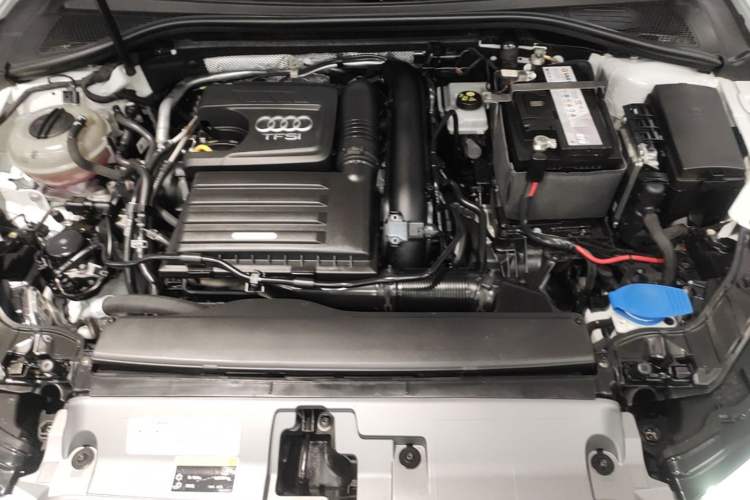 Used Audi A3 2020 Limousine 35 TFSI Sporty Version China VI Engine Bay
