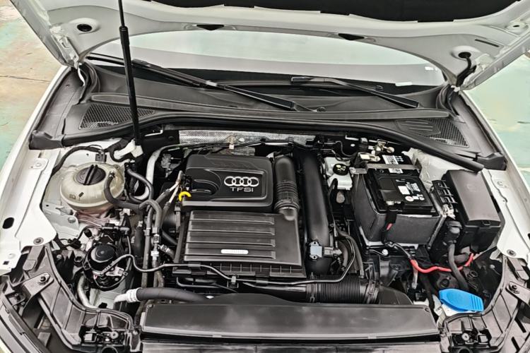Used Audi A3 2020 Restyled Sportback 35 TFSI Entry-Level China VI Emission Standard Engine Bay