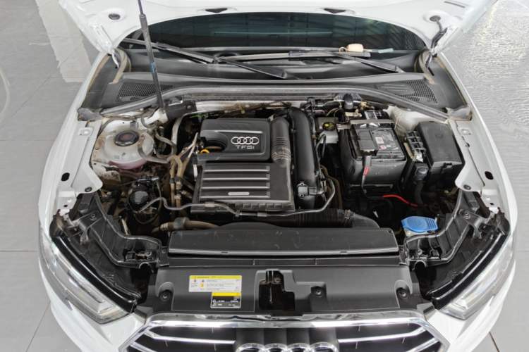 Used Audi A3 2020 Limousine 35 TFSI Style Edition China VI Emission Standard Engine Bay