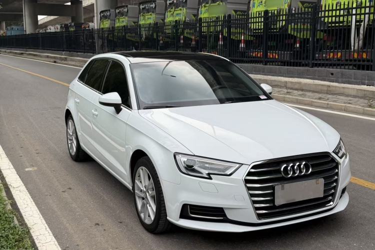 Used Audi A3 2020 Restyled Sportback 35 TFSI Entry-Level China VI Emission Standard Exterior 1