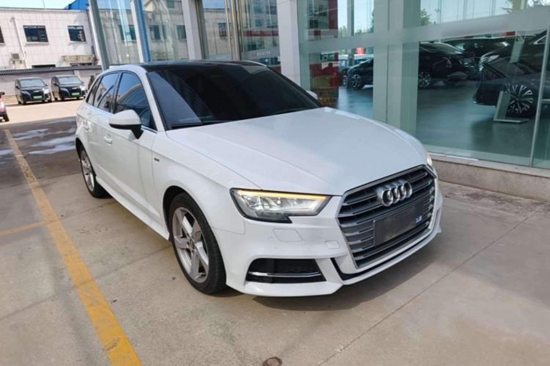 Used Audi A3 2020 Sportback 35 TFSI Fashion Edition China VI Emission Standard Exterior 1