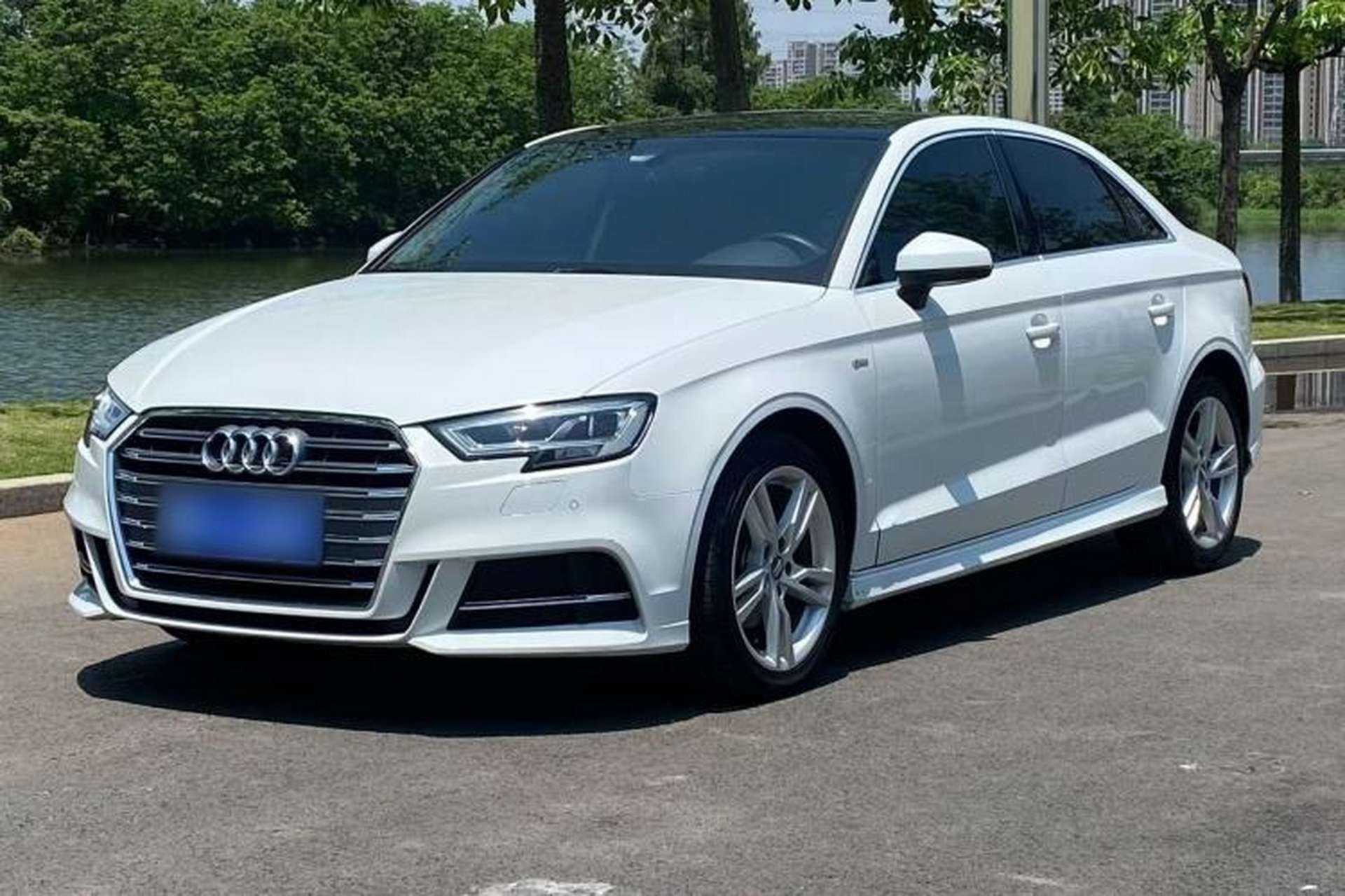 Used Audi A3 2020 Limousine 35 TFSI Fashion Edition China VI Emission Standard Exterior 1
