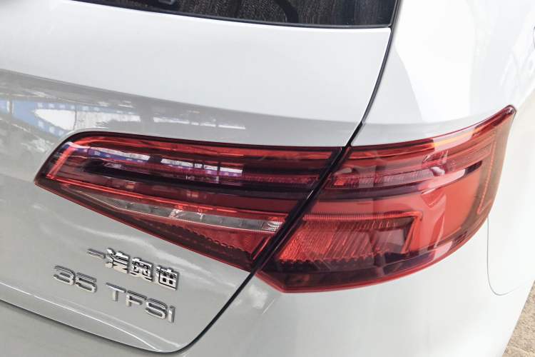 Used Audi A3 2020 Sportback 35 TFSI Fashion Edition China VI Emission Standard Exterior 1