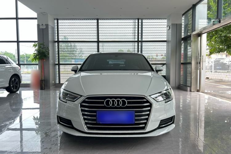 Used Audi A3 2020 Restyled Sportback 35 TFSI Entry-Level China VI Emission Standard Exterior 1