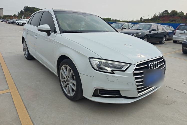 Used Audi A3 2020 Restyled Sportback 35 TFSI Entry-Level China VI Emission Standard Exterior 1