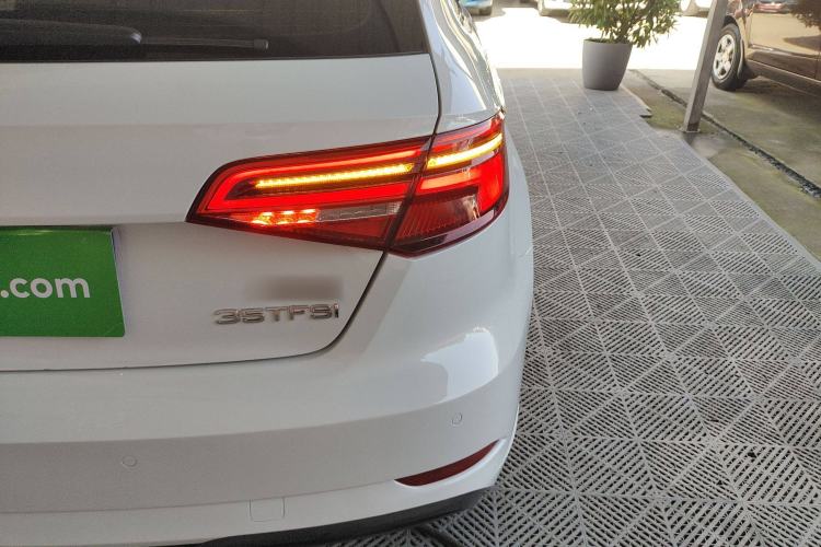 Used Audi A3 2020 Sportback 35 TFSI Fashion Edition China VI Emission Standard Exterior 2