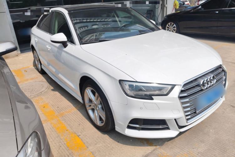 Used Audi A3 2020 Limousine 35 TFSI Fashion Edition China VI Emission Standard Exterior 2