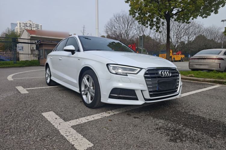 Used Audi A3 2020 Limousine 35 TFSI Fashion Edition China VI Emission Standard Exterior 2