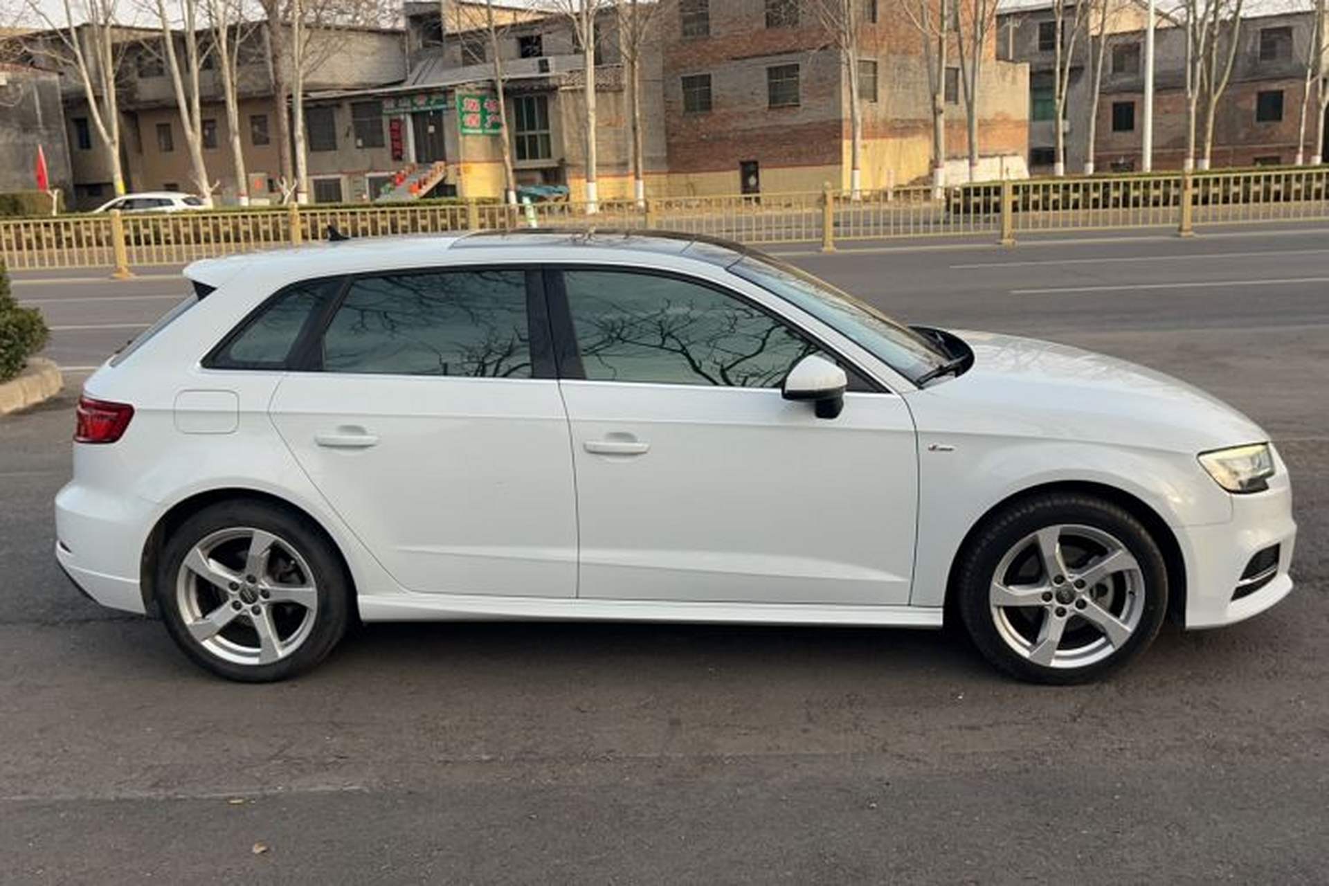 Used Audi A3 2020 Sportback 35 TFSI Fashion Edition China VI Emission Standard Exterior 2