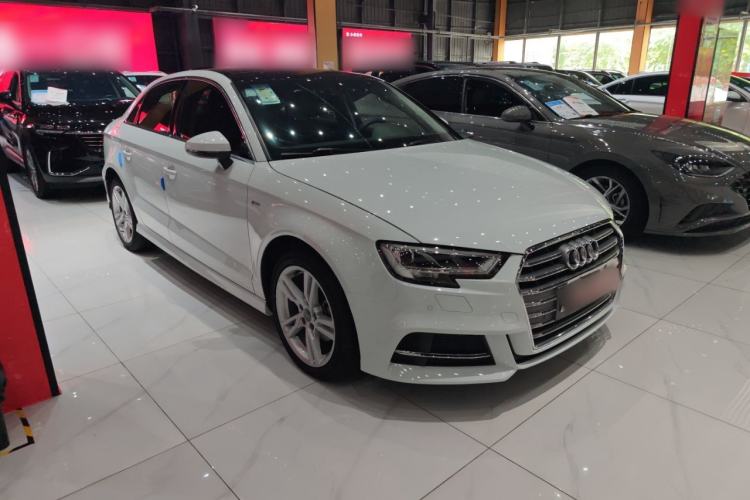 Used Audi A3 2020 Limousine 35 TFSI Fashion Edition China VI Emission Standard Exterior 2