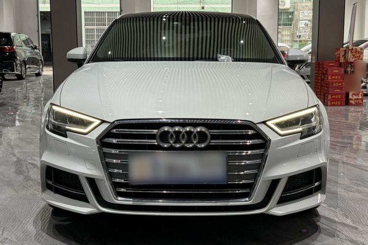Used Audi A3 2020 Limousine 35 TFSI Fashion Edition China VI Emission Standard Exterior 2