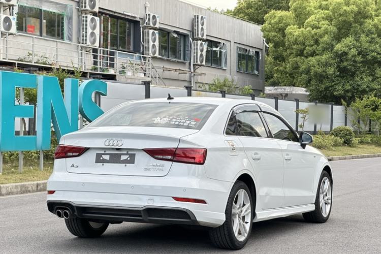 Used Audi A3 2020 Limousine 35 TFSI Fashion Edition China VI Emission Standard Exterior 2