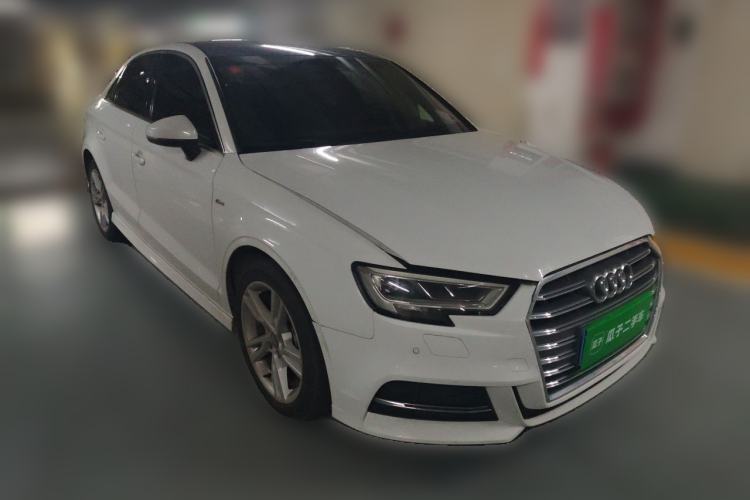 Used Audi A3 2020 Limousine 35 TFSI Fashion Edition China VI Emission Standard Exterior 2