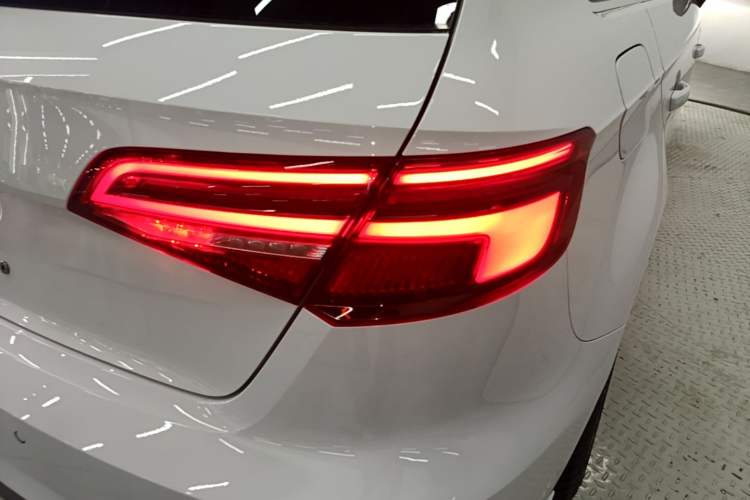 Used Audi A3 2020 Sportback 35 TFSI Fashion Edition China VI Emission Standard Exterior 3