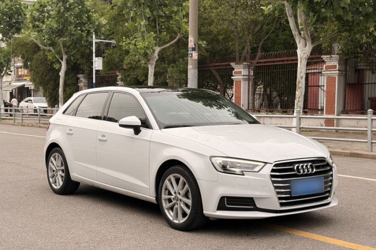Used Audi A3 2020 Restyled Sportback 35 TFSI Entry-Level China VI Emission Standard Exterior 3