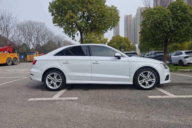 Used Audi A3 2020 Limousine 35 TFSI Fashion Edition China VI Emission Standard Exterior 3