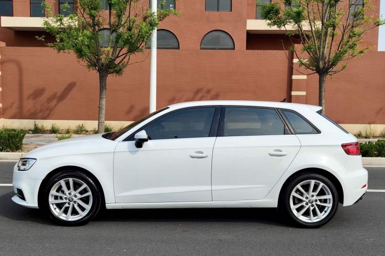 Used Audi A3 2020 Sportback 35 TFSI Ambition China VI Exterior 3