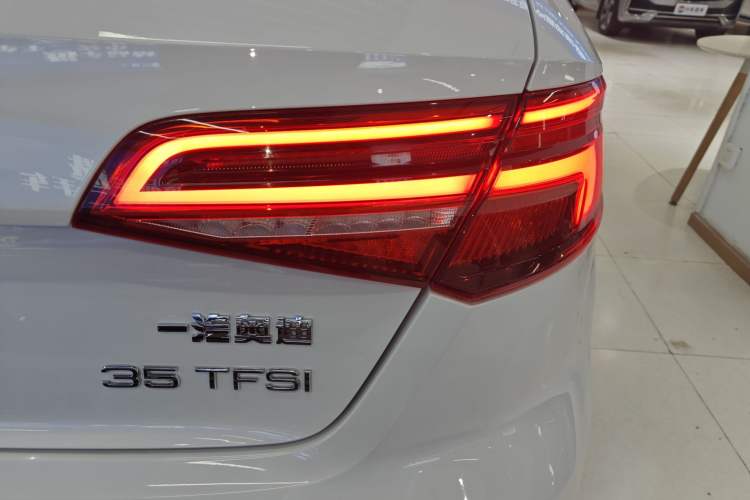 Used Audi A3 2020 Sportback 35 TFSI Fashion Edition China VI Emission Standard Exterior 3