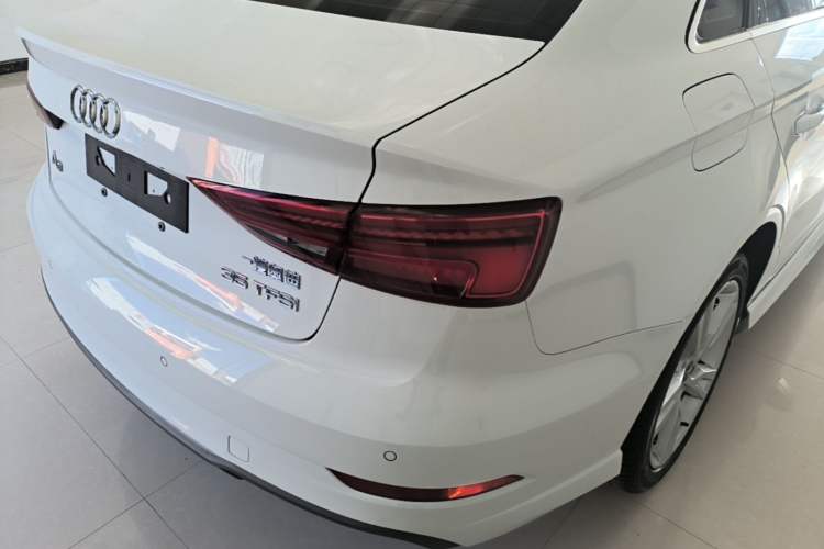 Used Audi A3 2020 Limousine 35 TFSI Fashion Edition China VI Emission Standard Exterior 3