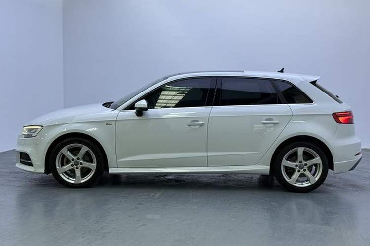 Used Audi A3 2020 Sportback 35 TFSI Fashion Edition China VI Emission Standard Exterior 3