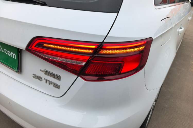Used Audi A3 2020 Restyled Sportback 35 TFSI Entry-Level China VI Emission Standard Exterior 3