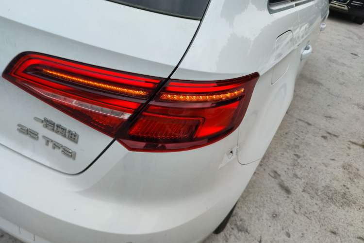 Used Audi A3 2020 Restyled Sportback 35 TFSI Entry-Level China VI Emission Standard Exterior 3