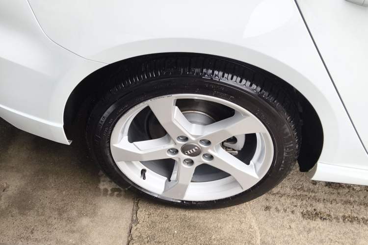 Used Audi A3 2020 Sportback 35 TFSI Fashion Edition China VI Emission Standard Exterior 3