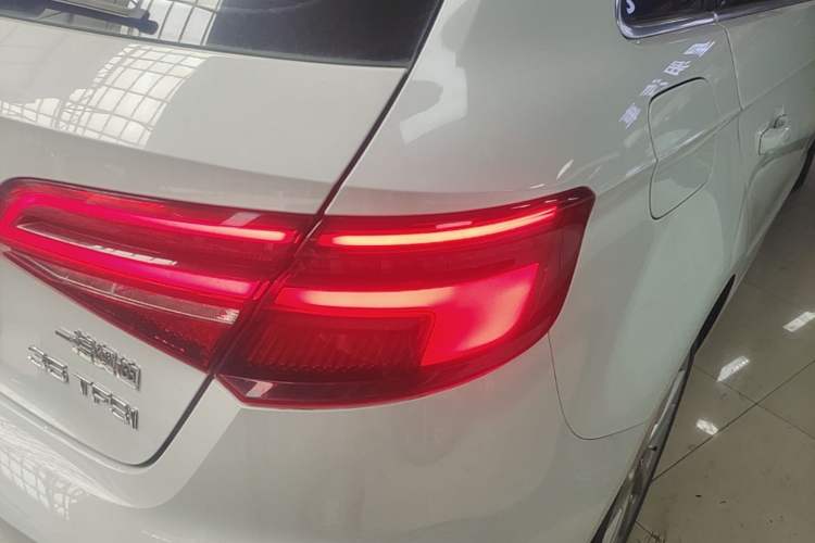 Used Audi A3 2020 Restyled Sportback 35 TFSI Entry-Level China VI Emission Standard Exterior 3