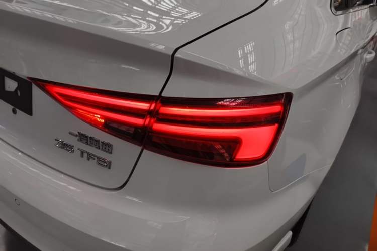 Used Audi A3 2020 Limousine 35 TFSI Fashion Edition China VI Emission Standard Exterior 3