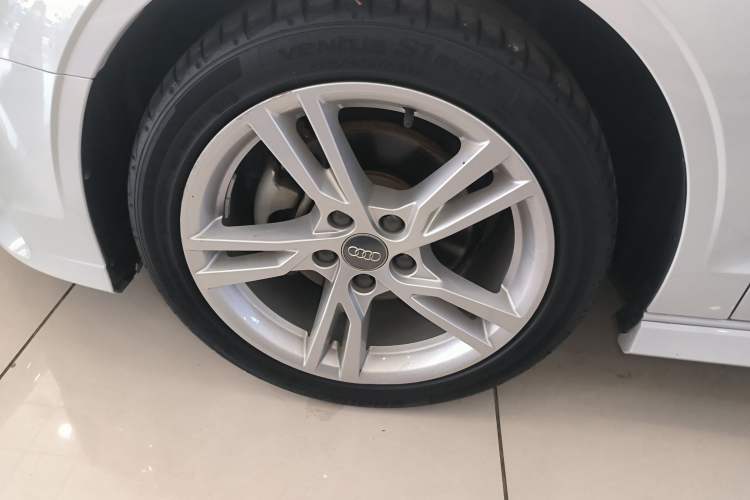 Used Audi A3 2020 Limousine 35 TFSI Fashion Edition China VI Emission Standard Exterior 4