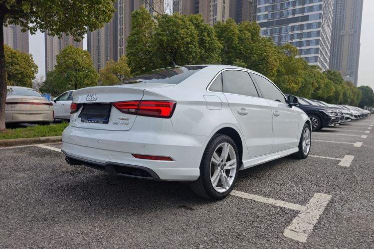 Used Audi A3 2020 Limousine 35 TFSI Fashion Edition China VI Emission Standard Exterior 4