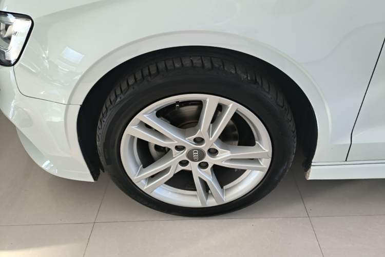 Used Audi A3 2020 Limousine 35 TFSI Fashion Edition China VI Emission Standard Exterior 4