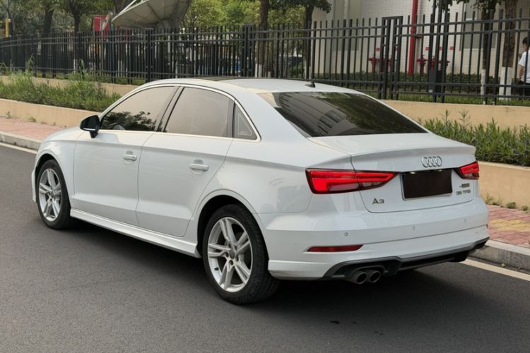 Used Audi A3 2020 Limousine 35 TFSI Fashion Edition China VI Emission Standard Exterior 4