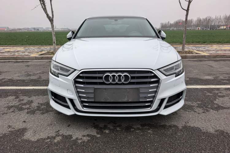 Used Audi A3 2020 Sportback 35 TFSI Fashion Edition China VI Emission Standard Exterior 4