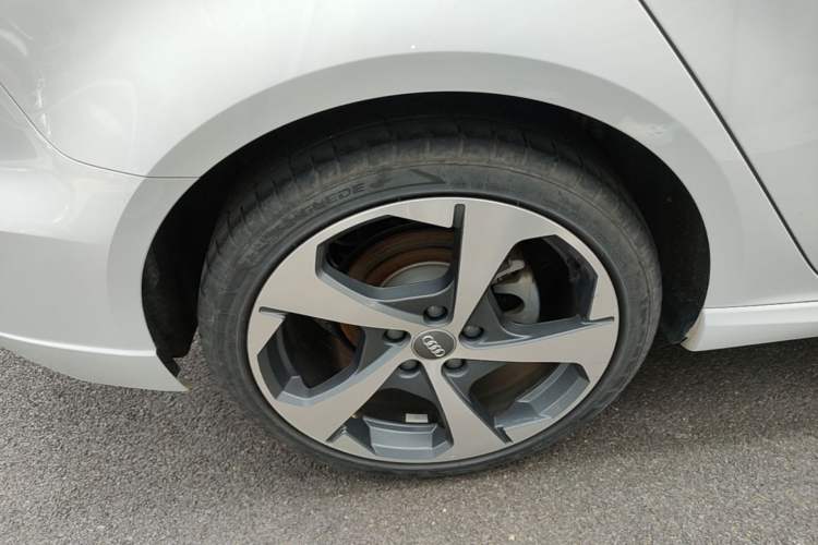 Used Audi A3 2020 Sportback 35 TFSI Fashion Edition China VI Emission Standard Exterior 5