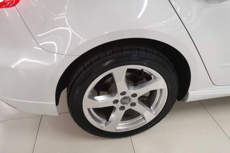 Used Audi A3 2020 Sportback 35 TFSI Fashion Edition China VI Emission Standard Exterior 5