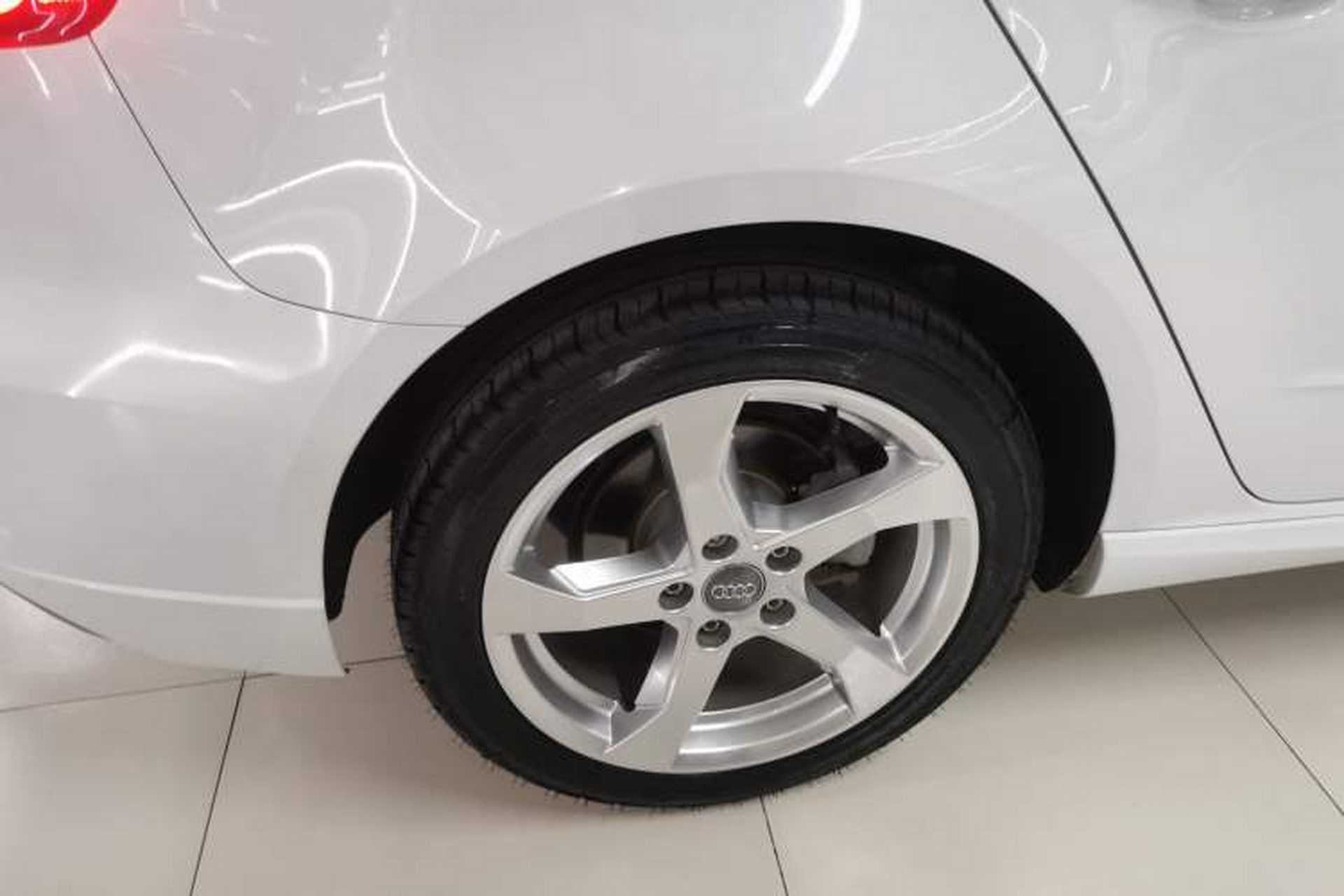 Used Audi A3 2020 Sportback 35 TFSI Fashion Edition China VI Emission Standard Exterior 5